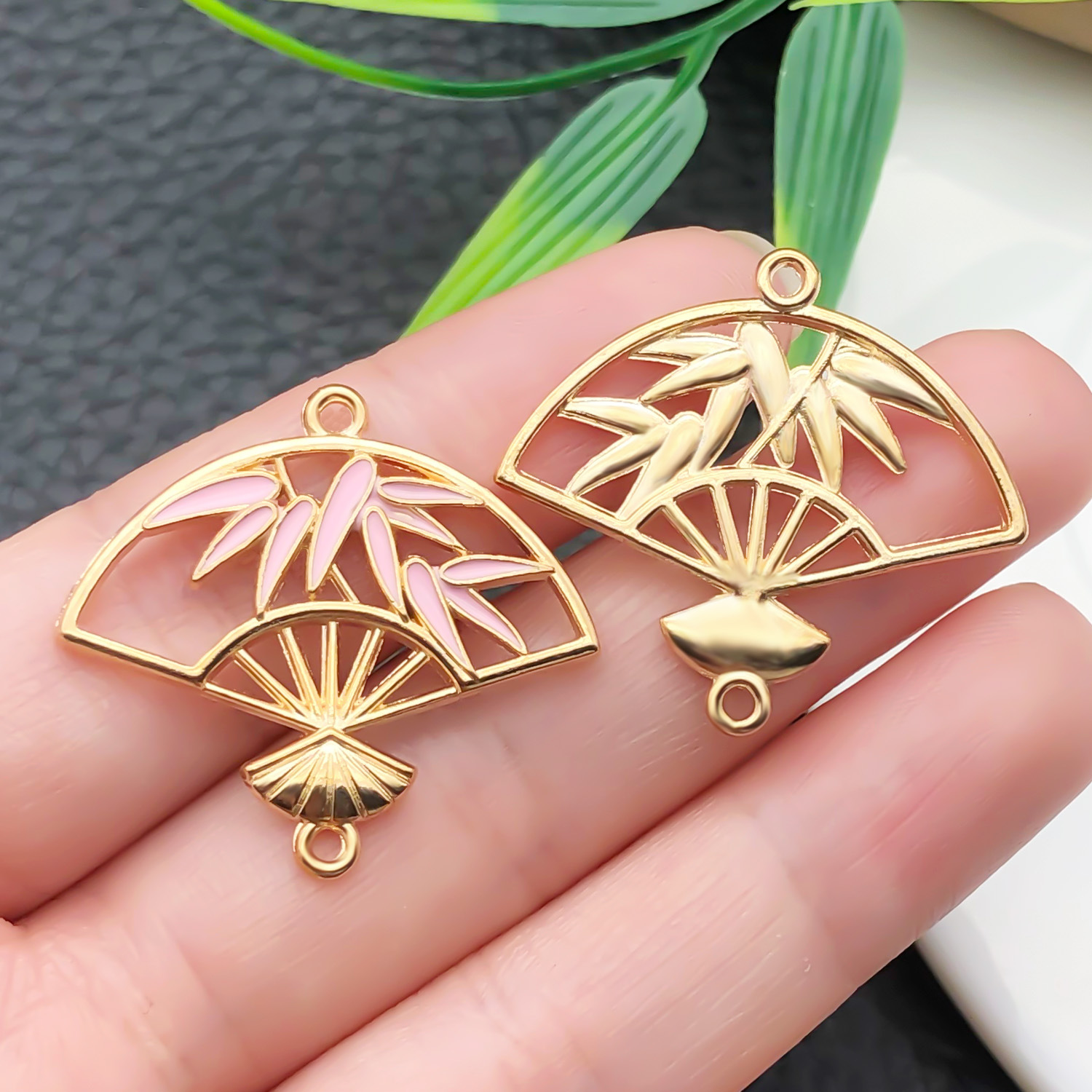 22455-ZH-粉色滴油锌合金中国风双吊古典风竹叶扇30x