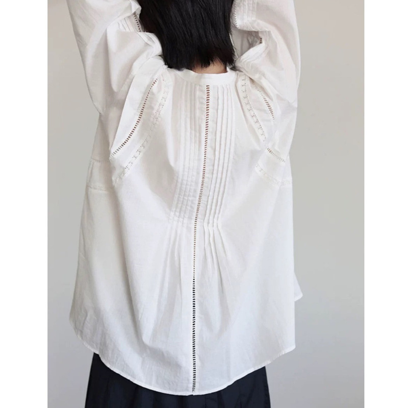 French-Style White Hollow-Out Shirt for Women, 2025 Autumn and Winter New Niche Loose Slimming Unique Chic Blouse
