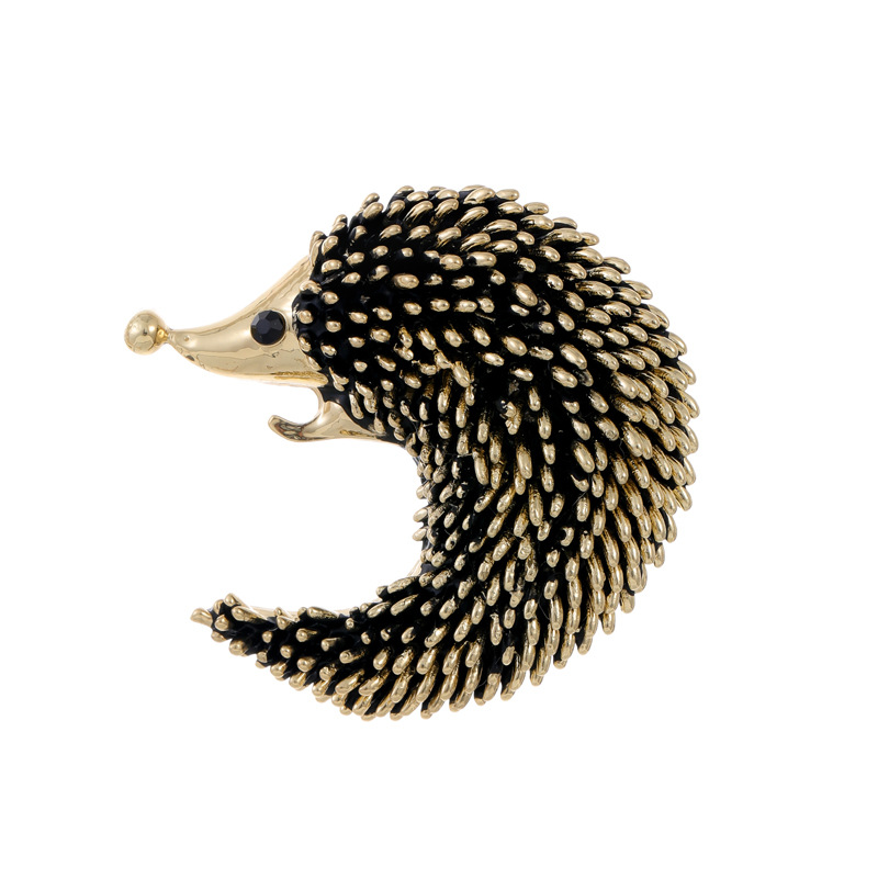 Cartoon trend brooch