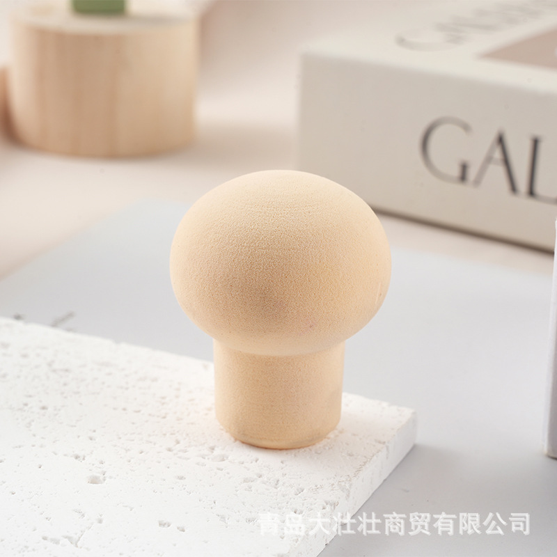 Esponja de Maquillaje Ghostly Axe Magic Egg, Súper Suave y Delicada con la Piel, Herramienta de Maquillaje que No Absorbe Polvo, Esponja de Maquillaje Q-Elastic con Forma y Detalles Únicos