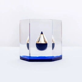 树脂工艺品;其他有机玻璃;标本