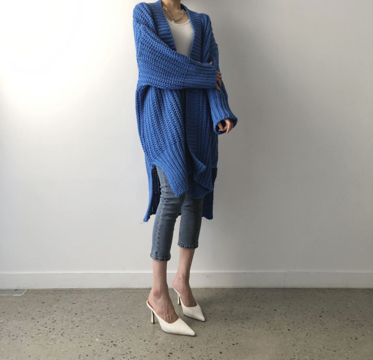 Women's Casual Streetwear Solid Color Placket Cardigan Sweater display picture 4