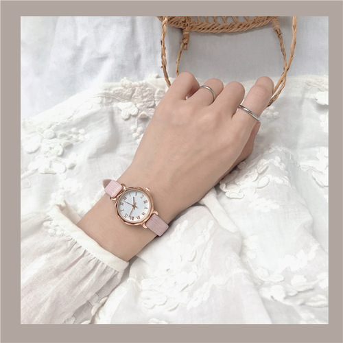 New Women's Autumn Fashion Easy-to-Wear Minimalist Niche Watch for Students Leisure Small Dial Diamond Academic Style