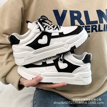 板鞋女春秋平底20255春季新款单鞋百搭学生黑色休闲运动小白鞋子