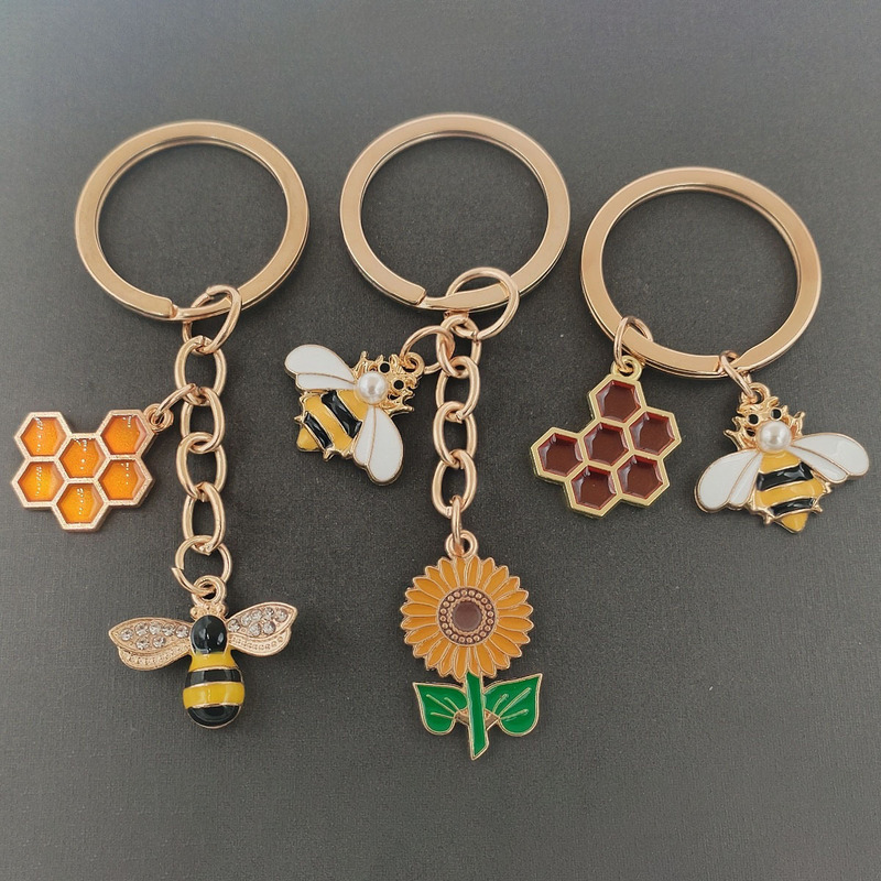 Amazon's New Bee-Shaped Rhinestone Flower Honeycomb Pendant Keychain Insect Series Keychain Wallet Pendant Amazon's New Bee-Shaped Rhinestone Flower Honeycomb Pendant Keychain Insect Series Keychain Wallet Pendant