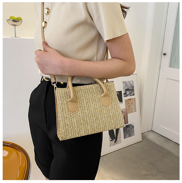 Women's Small Spring&summer Straw Fashion Straw Bag display picture 3