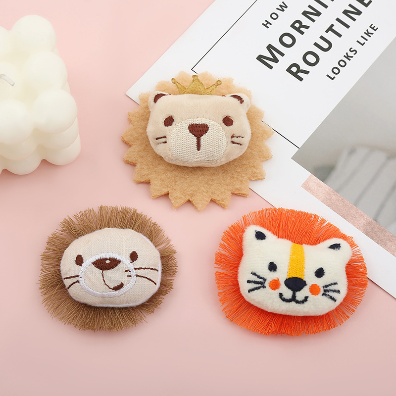 卡通新款毛绒公仔狮子配饰可爱充棉动物头狮子头配件学生包包配饰