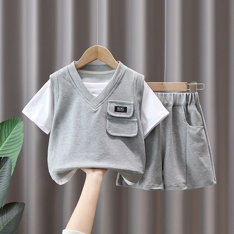 5013 Traje de verano para niños Traje casual de dos piezas de verano para bebés Nuevo estilo para niños Cool y guapo, estilo occidental, moda para niños de manga corta