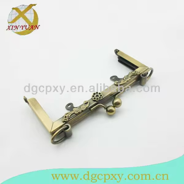 常平厂家供应花边五金框夹 ，元珠扣头 ，双D扣五金口金