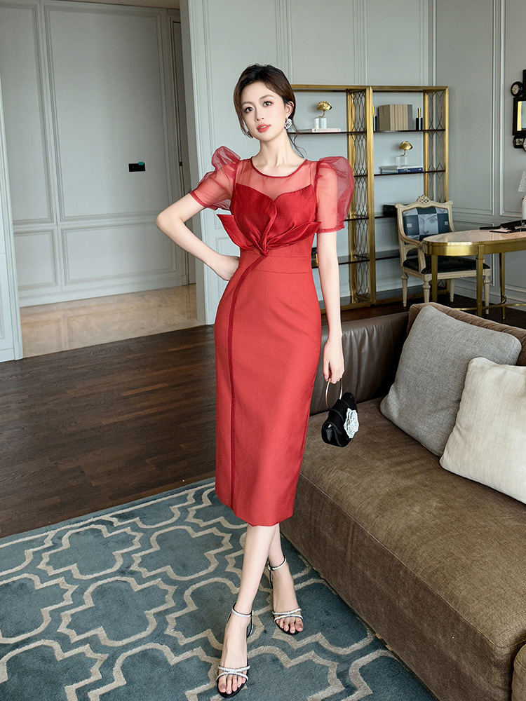 Váy maxi thắt eo tay phồng phối cánh hoa thiết kế cổ điển Pháp xẻ tà — Xanh trăng trúc, Màu đỏ
