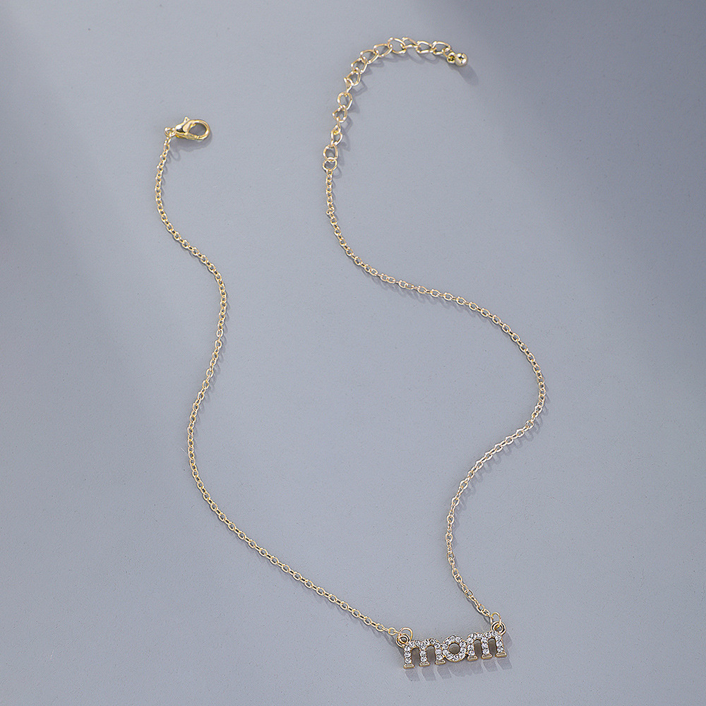 Fashion single layer MOM letters diamond necklace wholesale