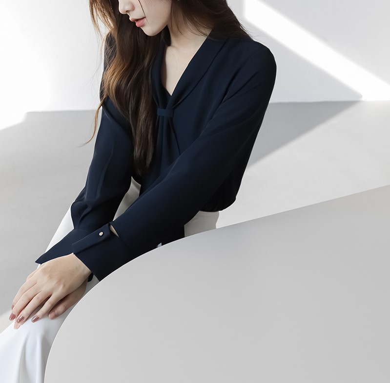 MZOXOM 디자인 감각 긴 소매 셔츠 여성의 봄과 가을 부유하는 높은 감각 탑 우아한 통근 화이트 셔츠