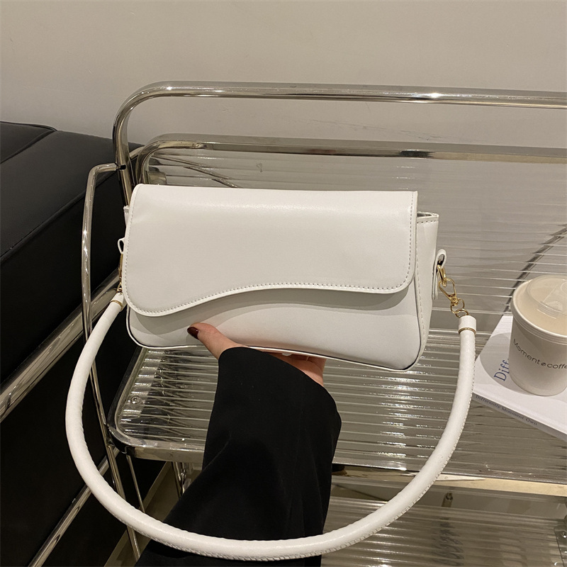 2025 nueva moda con hebilla magnética, bolso cuadrado pequeño, bolso de hombro de textura literaria de moda, bolso de mensajero de moda minimal