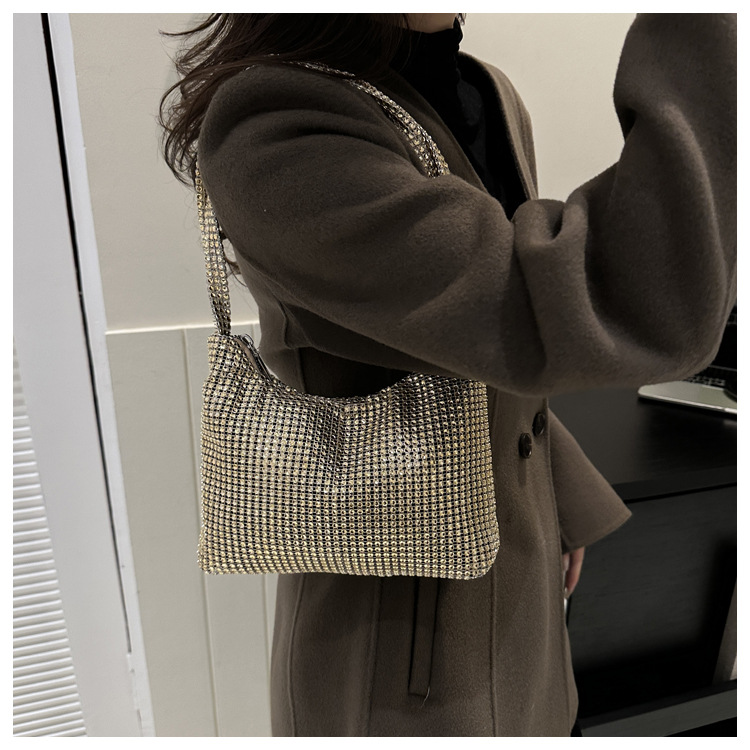 172g Weight Sewing Thread Fashion Element Zipper Closure Type Single Shoulder Strap Strap Type Underarm Bag Bags Type Daily, Shopping Occasion Pu Leather Material Solid Color Pattern All Seasons Season Women's Gender Streetwear Style Square Shape Small Size Women's Small Pu Leather Solid Color Streetwear Sewing Thread Square Zipper Underarm Bag 21