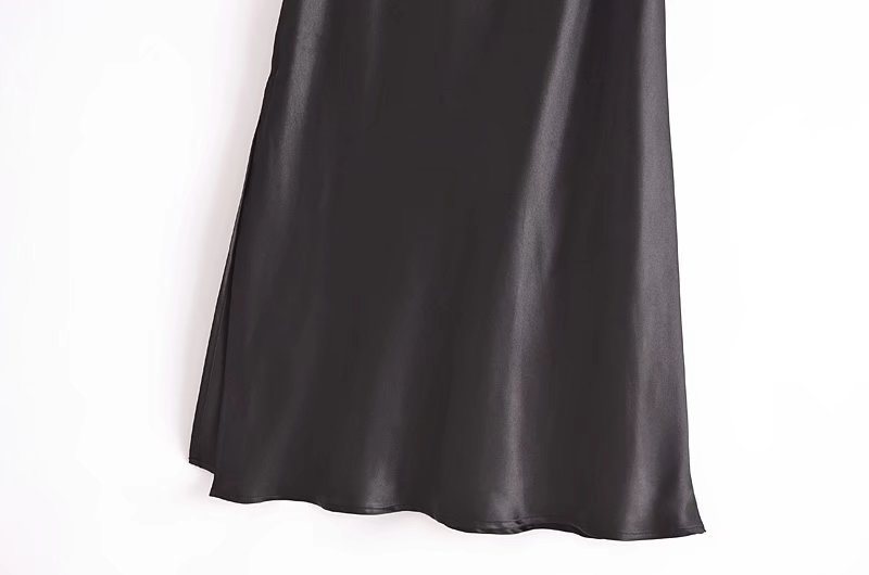 Vestido plisado con escote en V y drapeado de satén decorativo NSAM110826