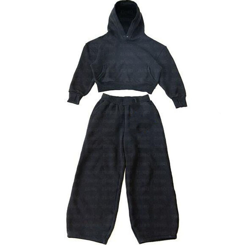 Nouveau pull tendance minimaliste de couleur unie avec un style décontracté à la mode et un sweat à capuche à col rond_voghion.com