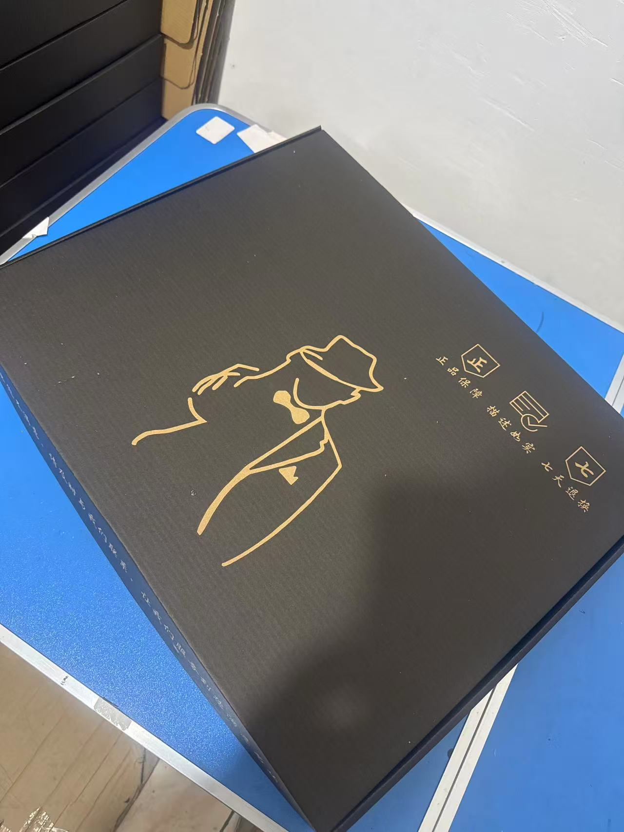 슈트 포장 및 운송 상자(비행기 상자) (단발은 배송되지 않습니다)