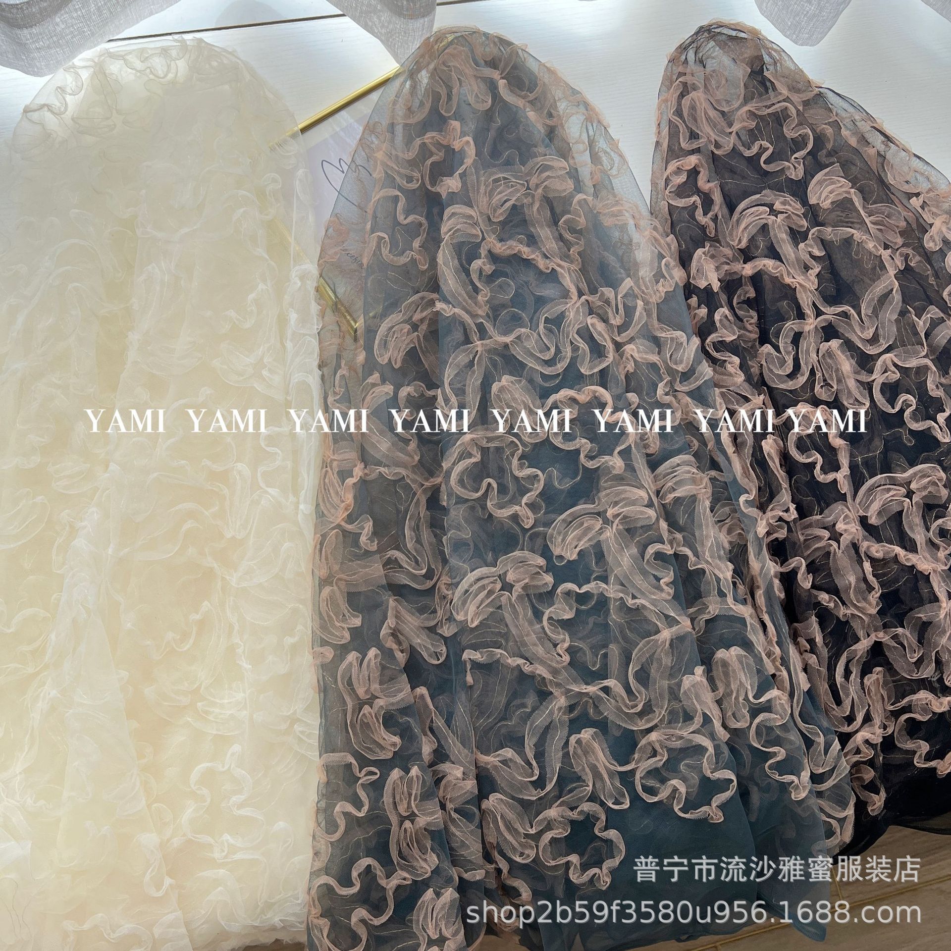 Fabricantes al por mayor gancho de tela de malla flor de bordado de tela de bordado de bordado vestido de boda de bordado de tela de malla decoración de pared