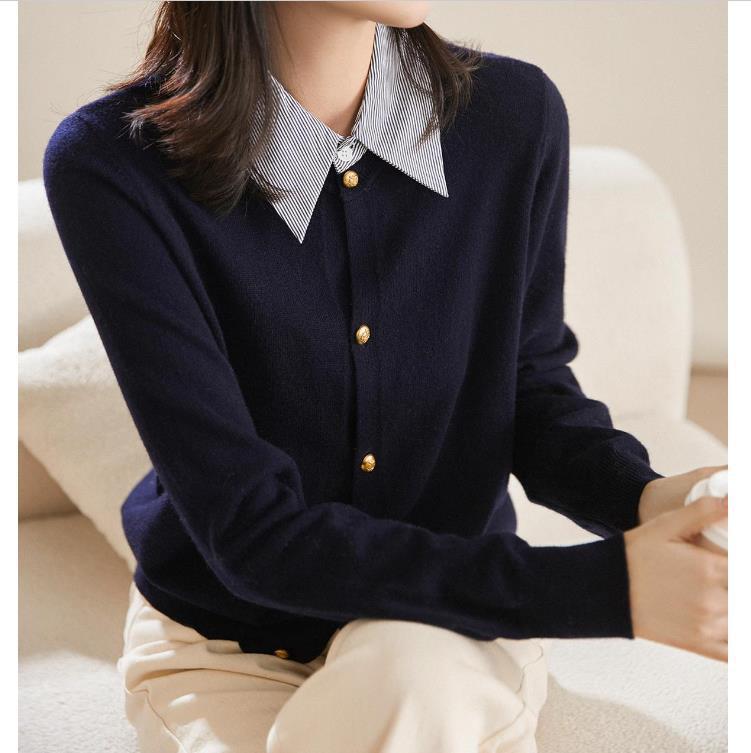 @ 知識人のストライプは偽の2つの学院風のウールのニットのカーディガンの女性の秋冬のMLZYB25576をつなぎ合わせます。|undefined