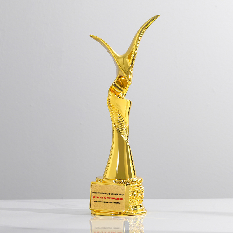 Trofeo de cristal de resina creativo, premios de producción, premios de competición deportiva de gran venta, recuerdos de reuniones anuales de empresa chapados en oro
