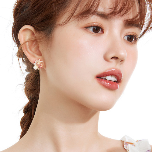Wholesale pearl earrings for women ins high-end shell starfish five-pointed star earrings akoya Japan Amazon
