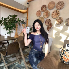 美式辣妹设计感小众纯色斜肩短袖T恤女夏季别致修身显瘦露肩上衣