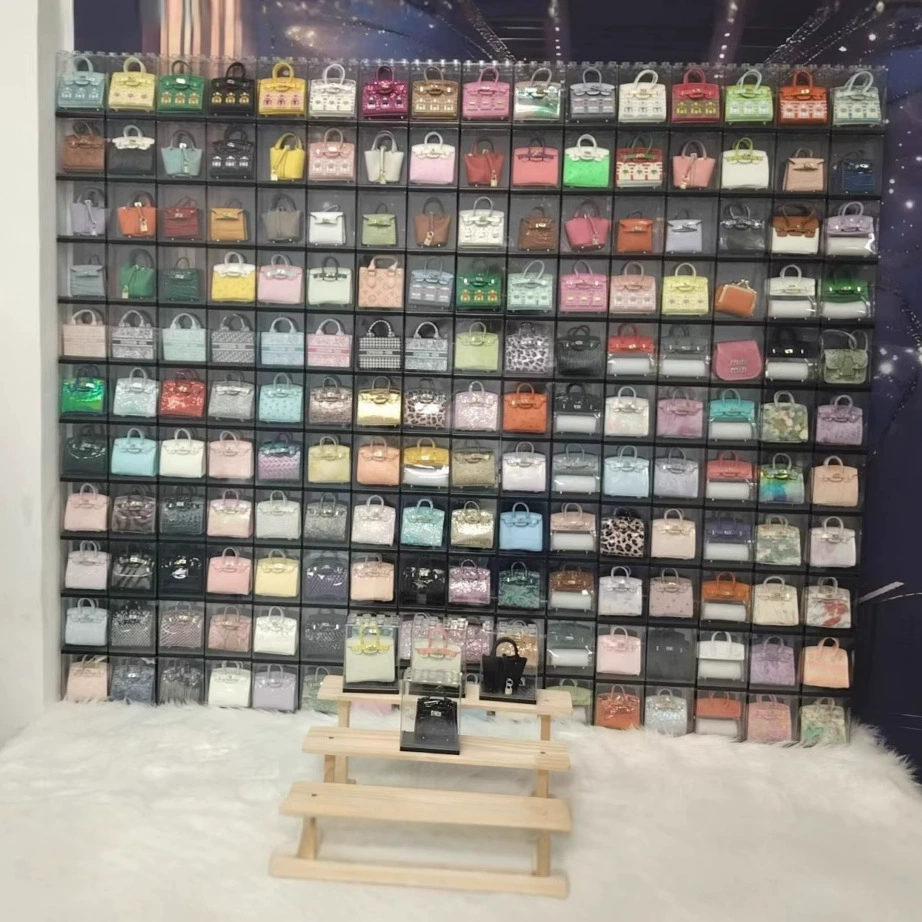 Встряхните сумку и коснитесь высокой проницаемой коробки для хранения модели акриловая игрушка