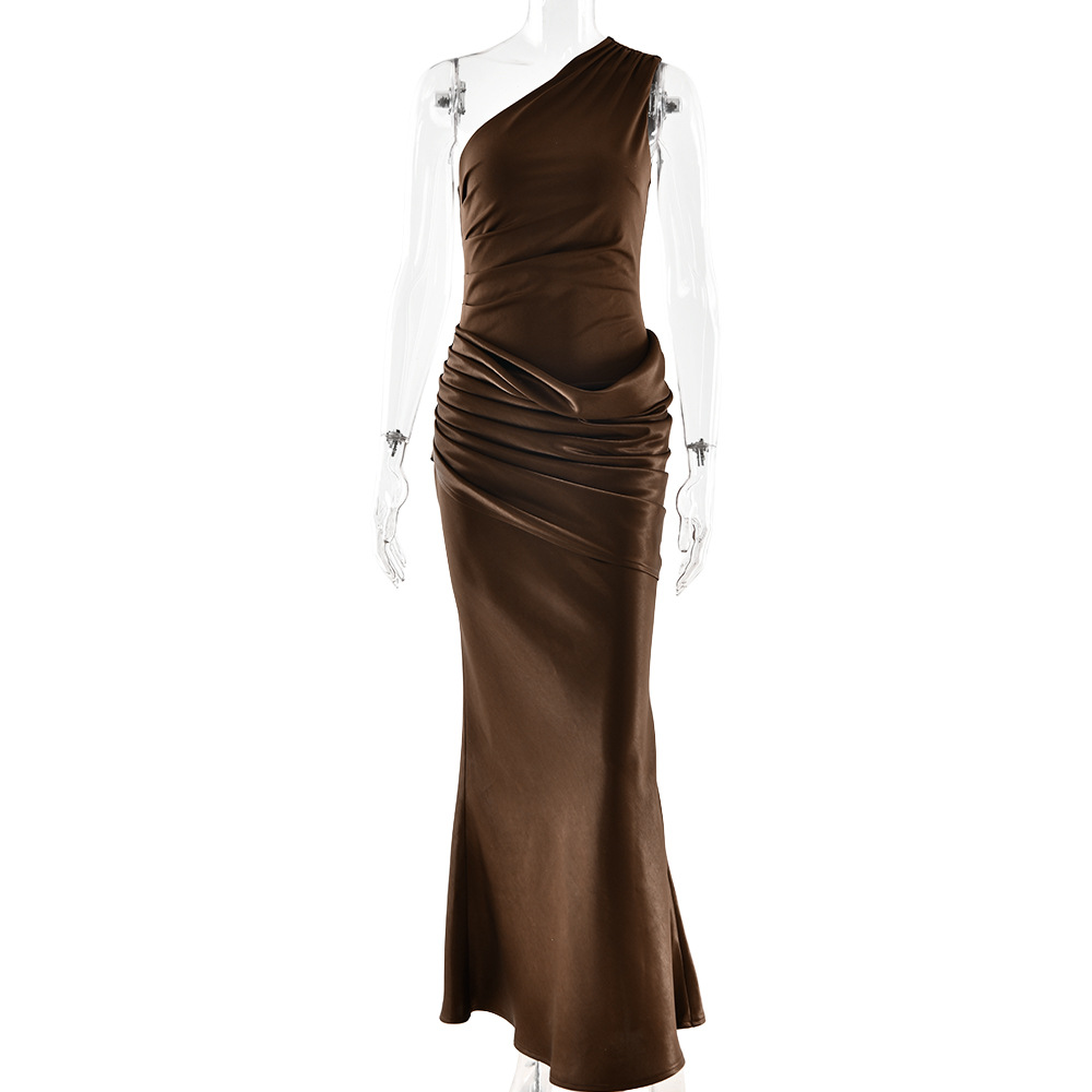 Commercio estero transfrontaliero Stile europeo e americano Monospalla Scollo diagonale Raso plissettato Vestibilità aderente Aderente Lungo_voghion.com
