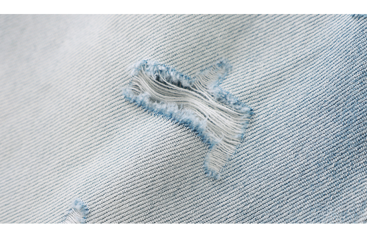 Quần jean nữ ống rộng cạp cao, chất cotton phối bướm đính đá và rách thủng — xanh lam chi tiết 28