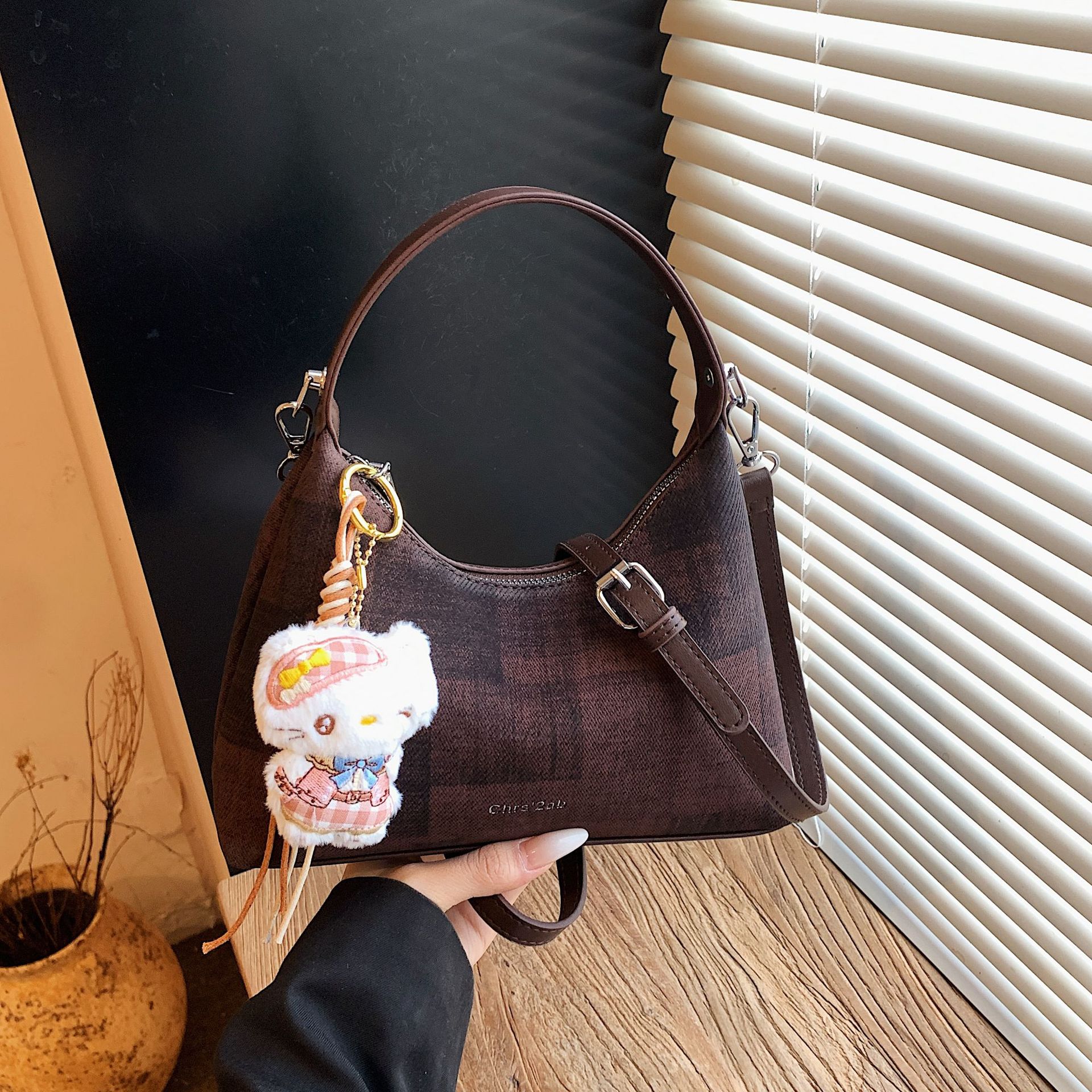 Korean Style Pleated Cloud Shoulder Bag For Women With Chain Strap_voghion.com
