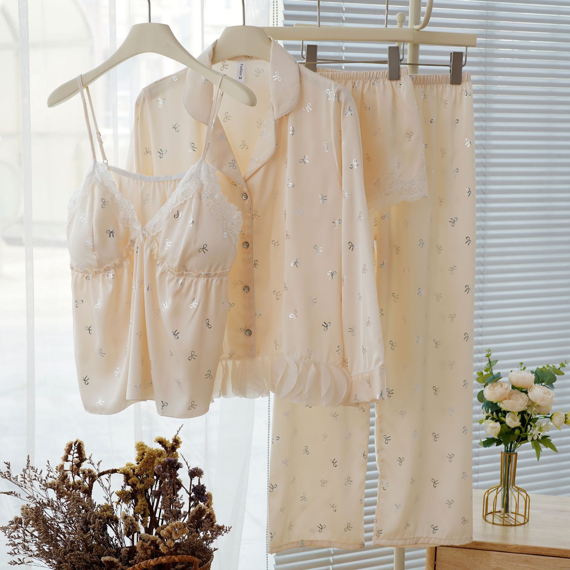 Thin Sexy Sexy Suspender Short-Sleeved Pants 4-Piece Summer Ice Silk Women's Pajamas Women's Summer Home Wear Set