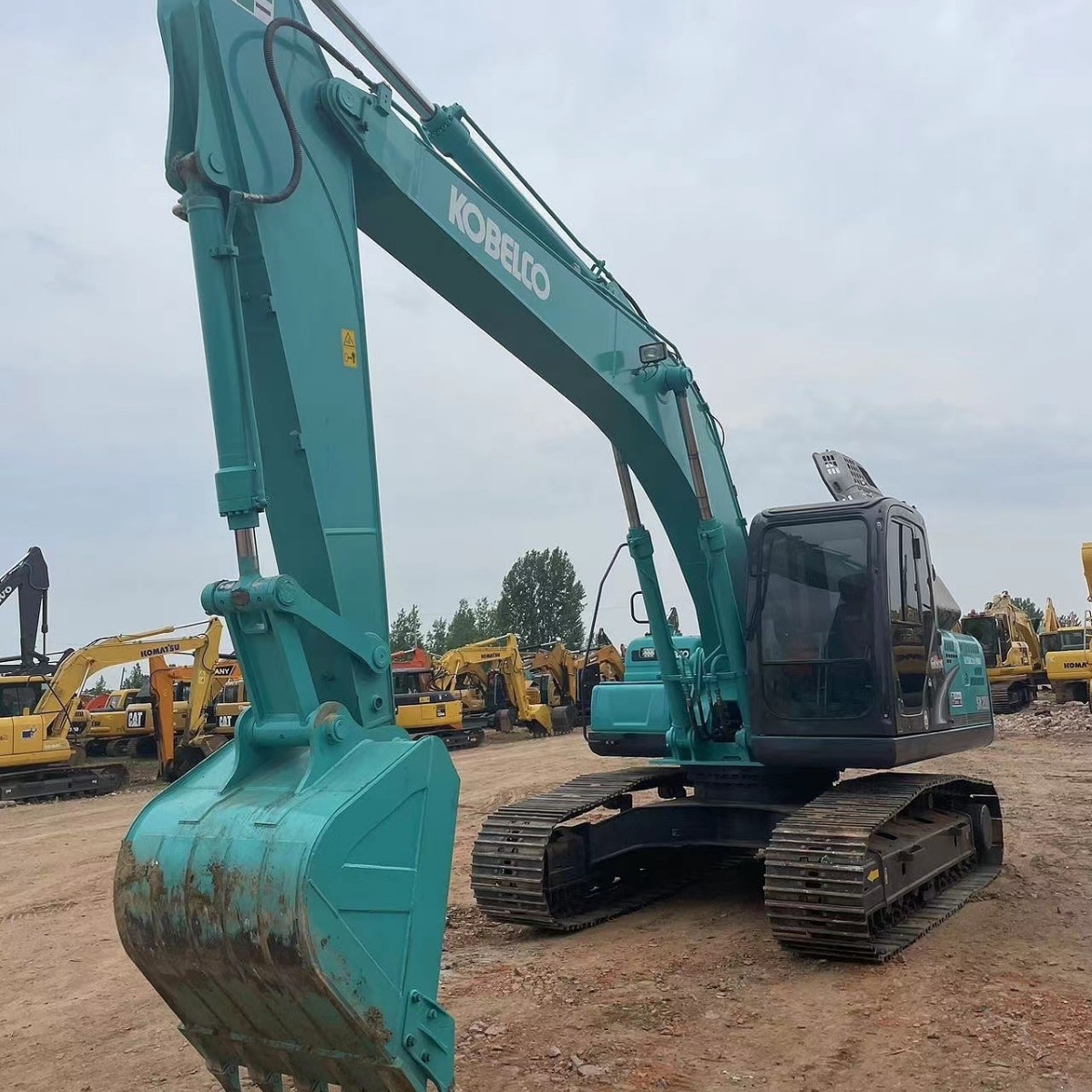 Exportación perenne de Hengyang de segunda mano Carter 320D Komatsu 200 - 8 Hyundai 220 SanYun215 235 gran excavadora image 4
