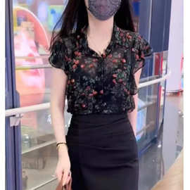 时尚碎花雪纺衫洋气上衣女2026夏季新款设计感木耳边遮肉显瘦7710