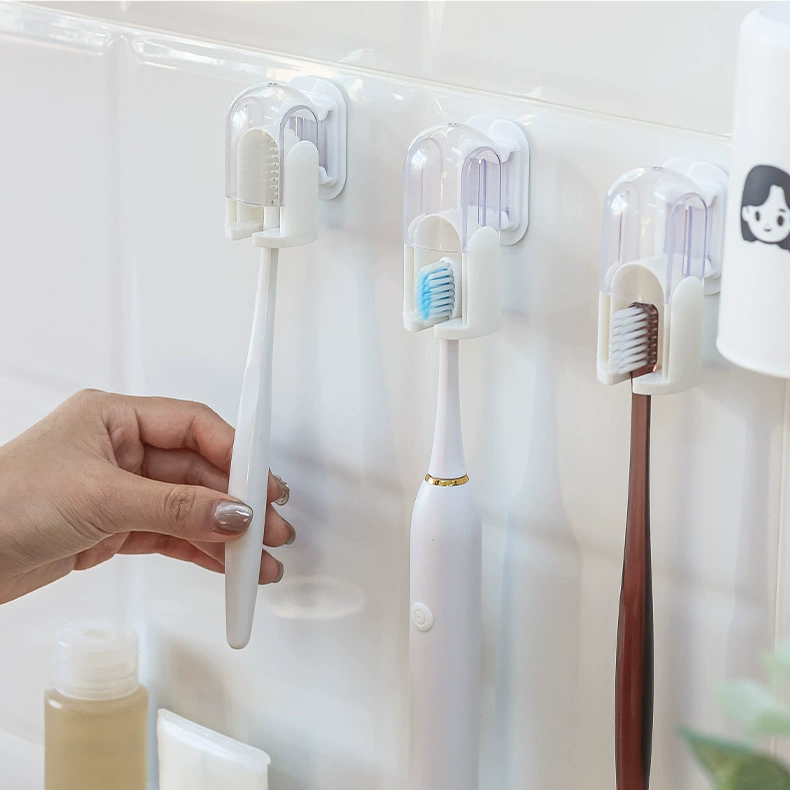 Small detachable toothbrush, transparent dust cover, no trace