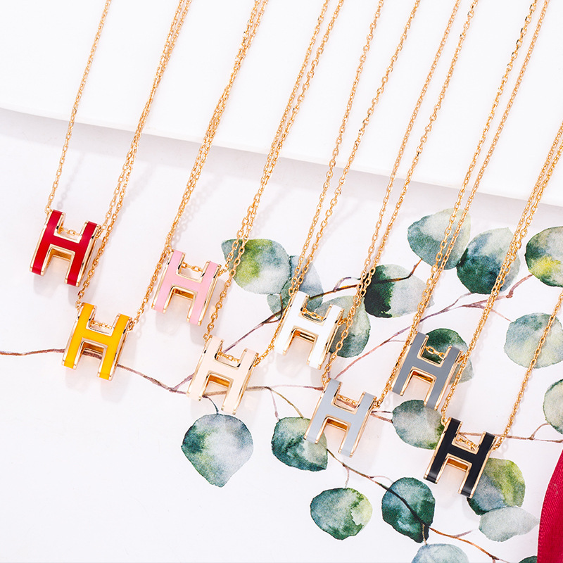 V Gold High Version H Necklace CNC Mini h Letter 18k Rose Gold Enamel Pendant Clavicle Chain Women's Hair