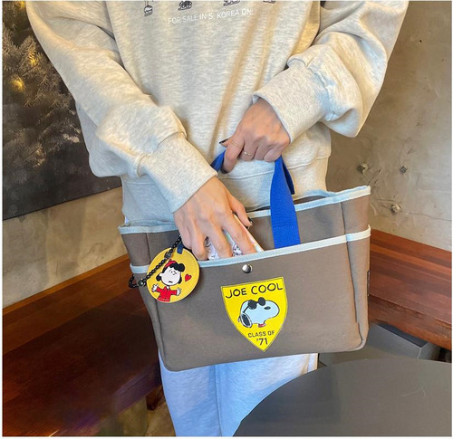 Japan and Korea Dongdaemun Snoopy crossbody bag cute cartoon handbag casual large capacity single shoulder canvas bag color matching