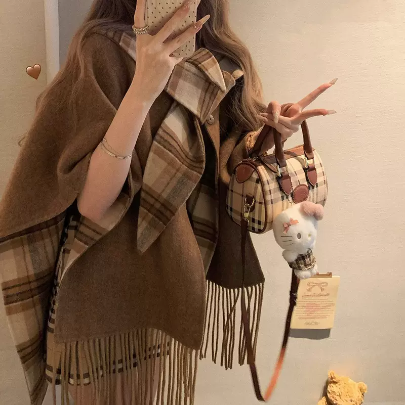 财阀小女儿 双面羊绒流苏格纹外套冬披肩斗篷大衣