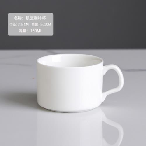 Taza de cerámica de borde dorado con taza de cuchara y platillo traje Taza de cerámica Europea taza de café conjunto Taza de fábrica traje de cerámica de lote directo