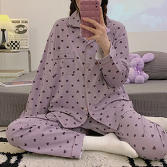国境を越えた新しい紫色の愛はパジャマをいっぱいにして、女性の秋に長袖のズボンの甘い家の服のスーツをめくって代行します。