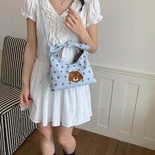 �nϵС�����c�μ�����Ҹ�º����Y�������Ů2026�¿�Ůʿб���