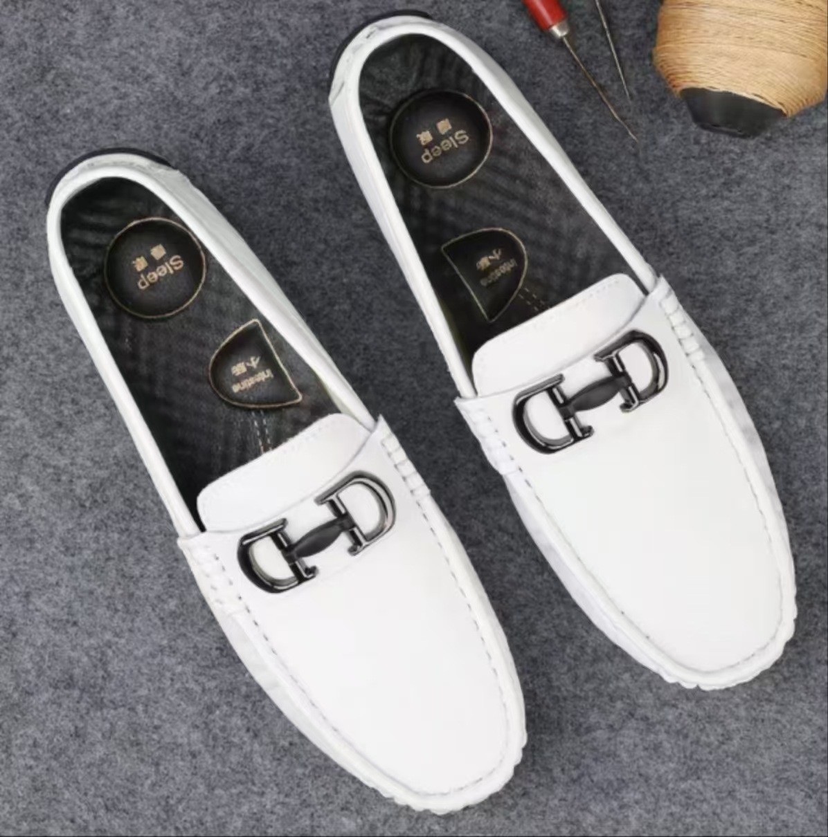 Al por mayor de alta calidad de otoño hombre de moda respirable anti-deslizante zapatos de soja hombre cuero suave con base suave zapatos casuales Lefour