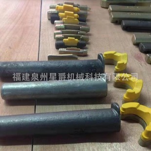 Quanzhou excavator four-wheel belt supporting wheel rail assembly bucket bucket tooth bulldozer supporting wheel supporting sprocket