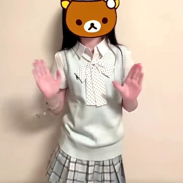 2026 Versatile JK Uniform Style Schoolgirl Look: Fresh Knitted Vest with White Shirt - Three-Piece Student Set