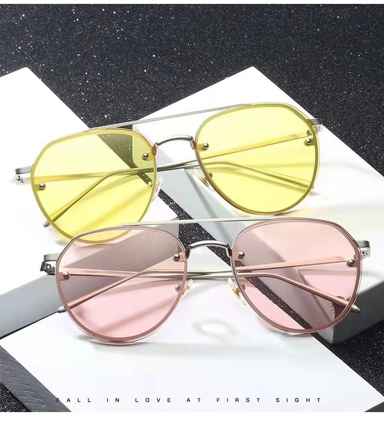 Fashion Solid Color Pc Round Frame Frameless Women's Sunglasses display picture 1