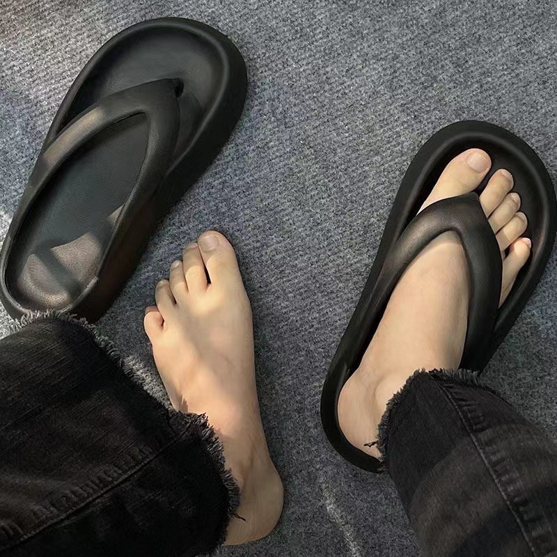 New Flip-flops for Women Summer ins Trendy Fashion Outer Wear Flip-flops Popular Seaside Beach Sandals in Stock