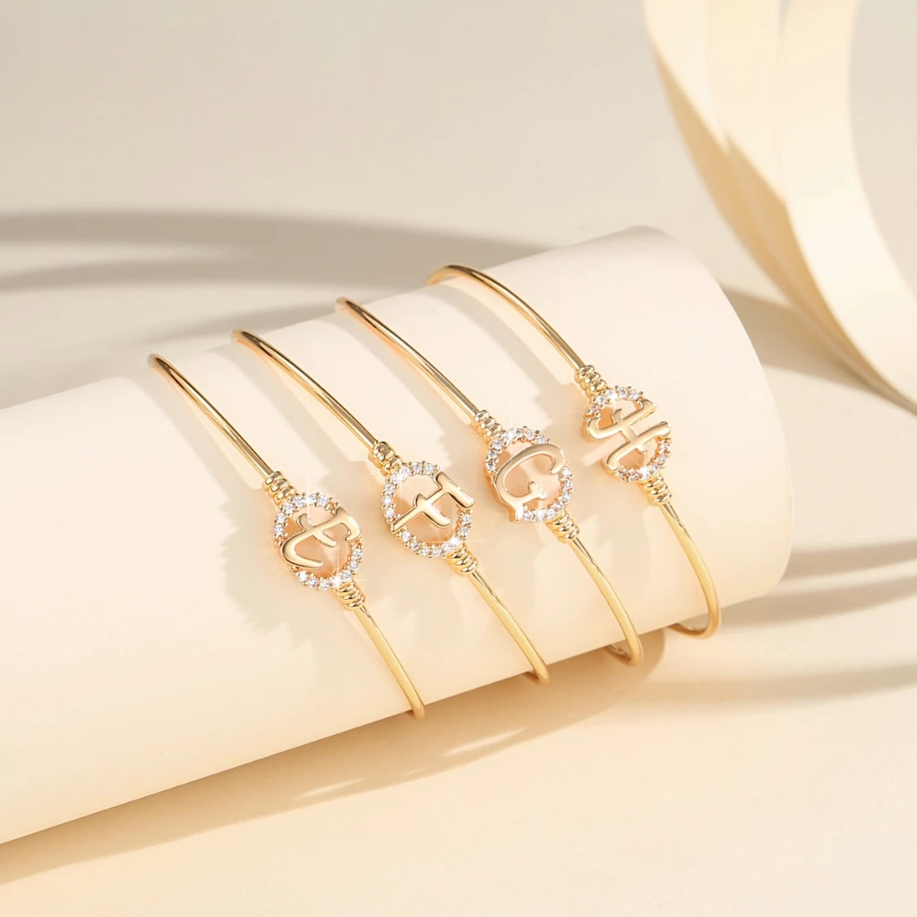 26 letras de moda de comercio electrónico transfronterizo brazalete de diamantes de alta calidad diseño de textura bucle ajustable joyería