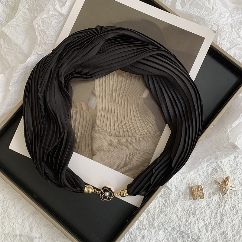 Pañuelo de seda arrugado de seda de imitación magnética con hebilla de rosa de color sólido de verano, protector solar, bufanda decorativa profesional ligera de todo fósforo