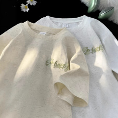 240 グラムヘビーウェイト香港スタイル半袖 Tシャツボーイズ夏のトレンディなブランド刺繍トレンディな半袖ルーズスポーツラウンドネック Tシャツ