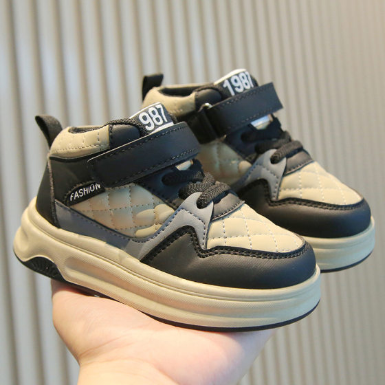 Children's sneaker 2025 Spring and Autumn Boys' Casual Board Shoes High-top Lightweight Girls' Bread Shoes Soft-soled Baby Shoes