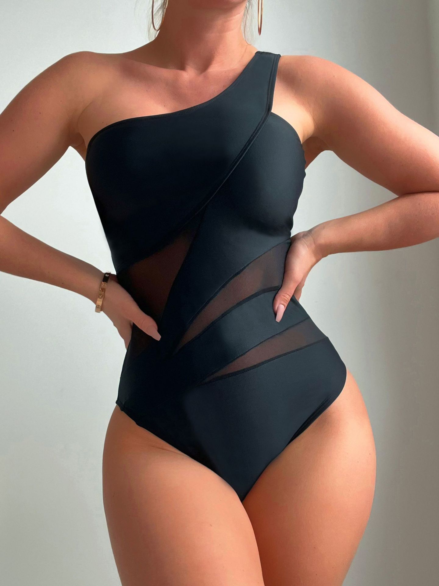2023 Single-Shoulder Backless Swimsuit Image 1